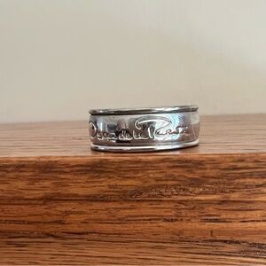 Oscar de la renta ring silver toned size 7
